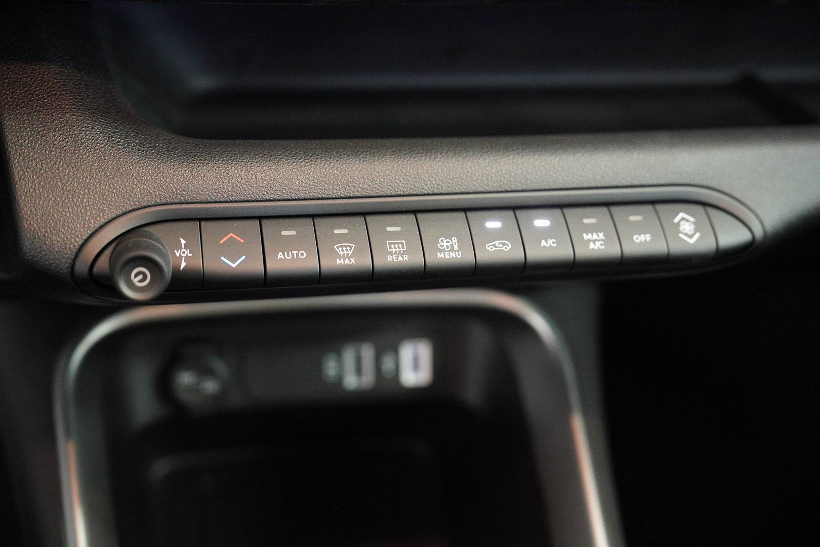 JEEP Avenger - Foto 16
