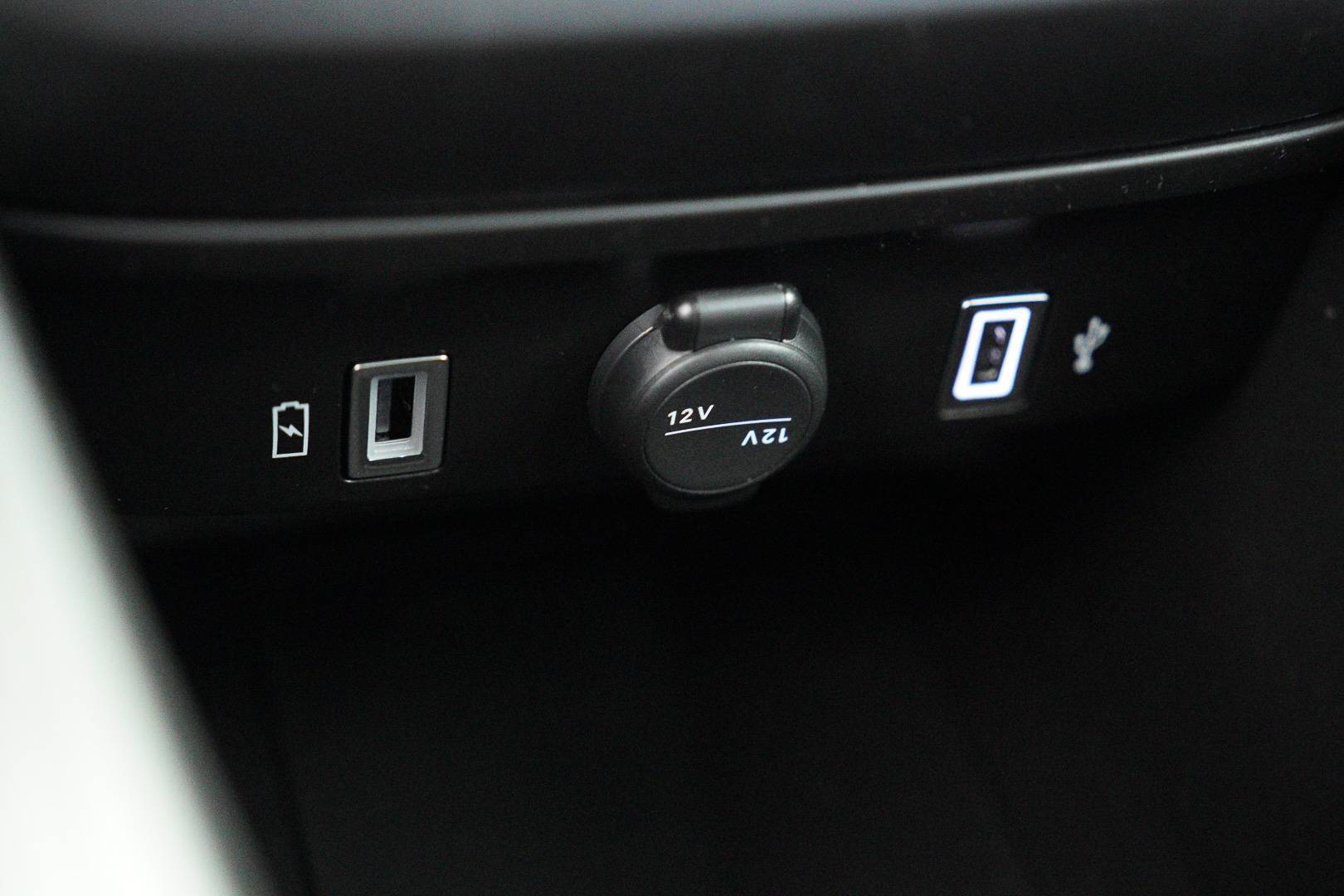 JEEP Avenger - Foto 19
