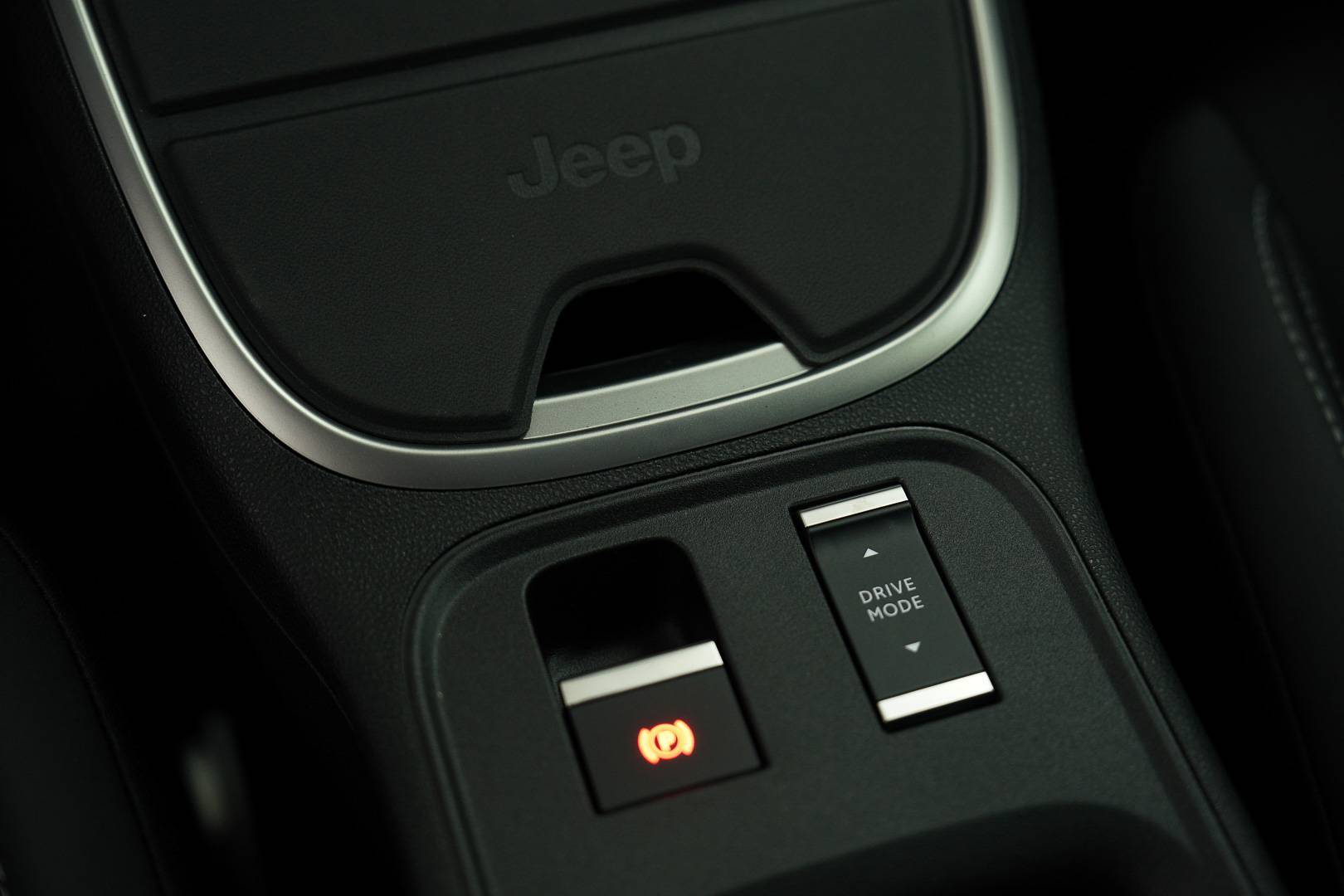 JEEP Avenger - Foto 20