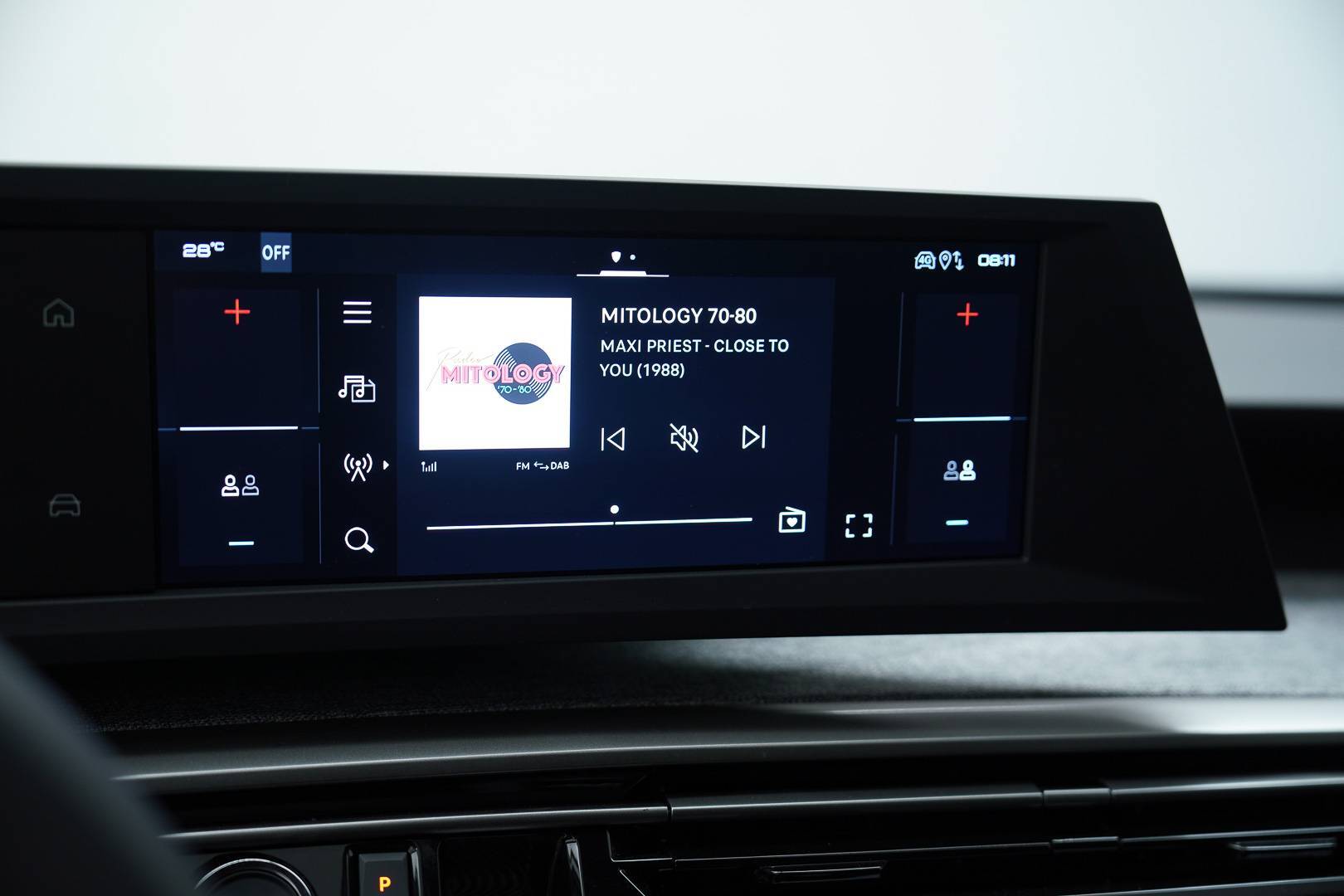 PEUGEOT 5008 - Foto 17