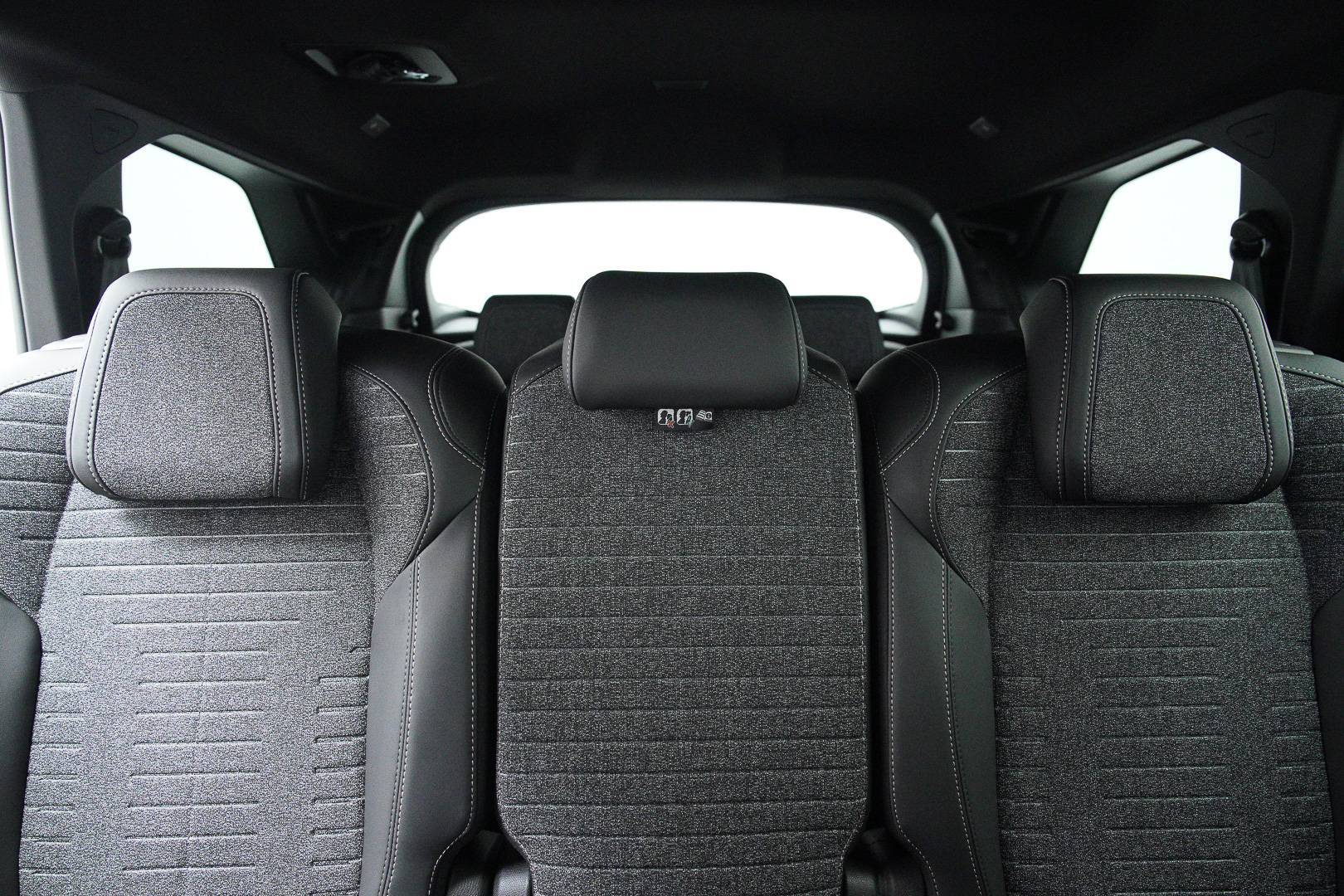 PEUGEOT 5008 - Foto 23
