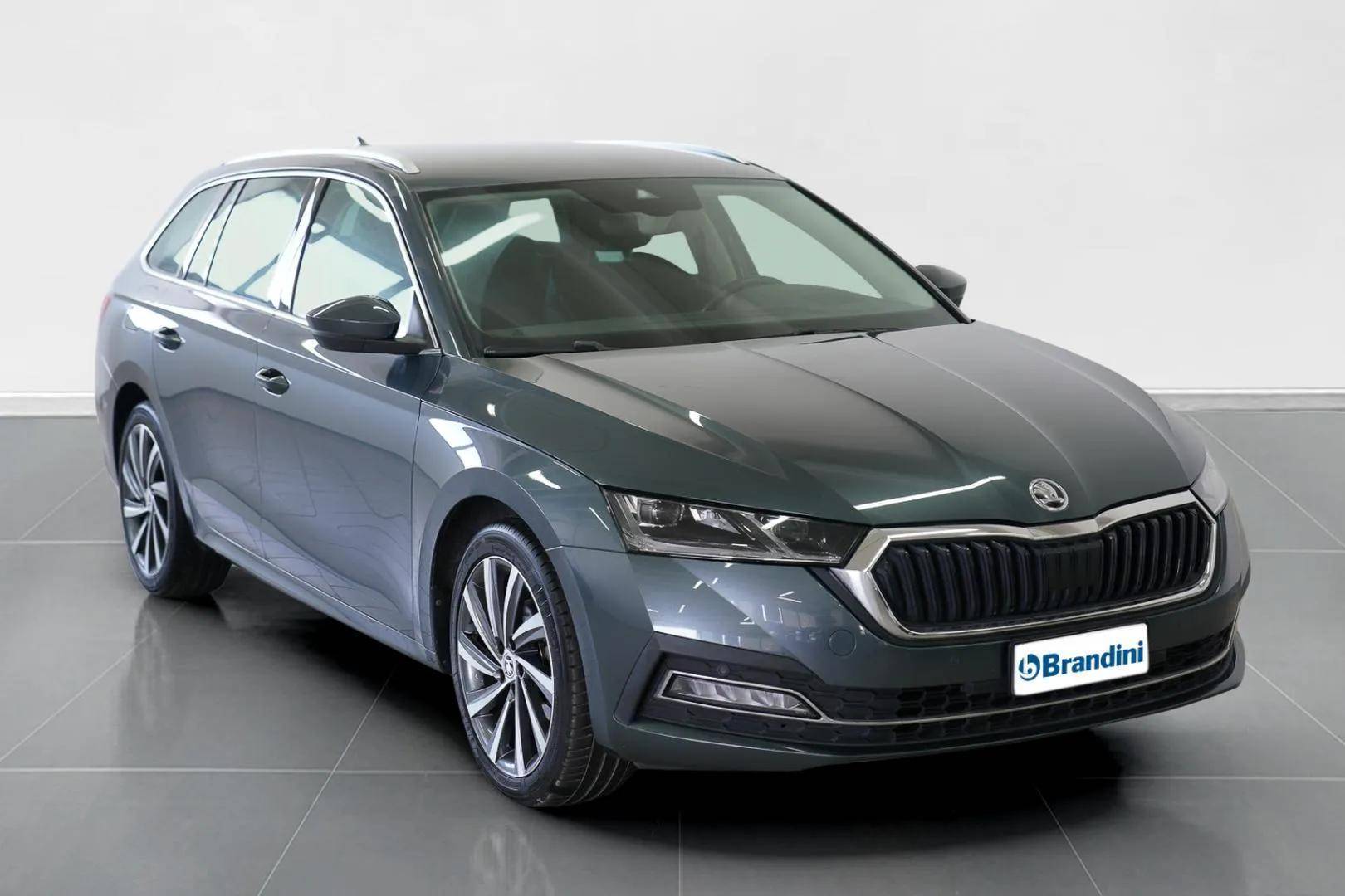 SKODA Octavia - Foto 3