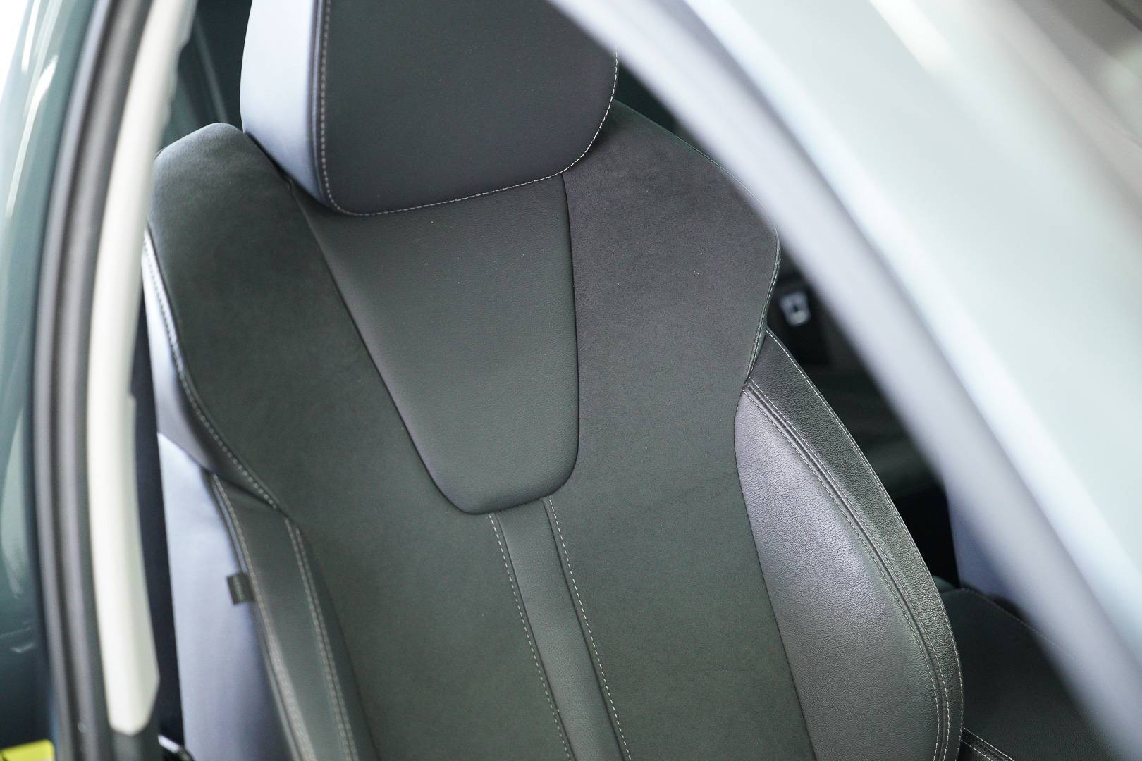 SKODA Octavia - Foto 24