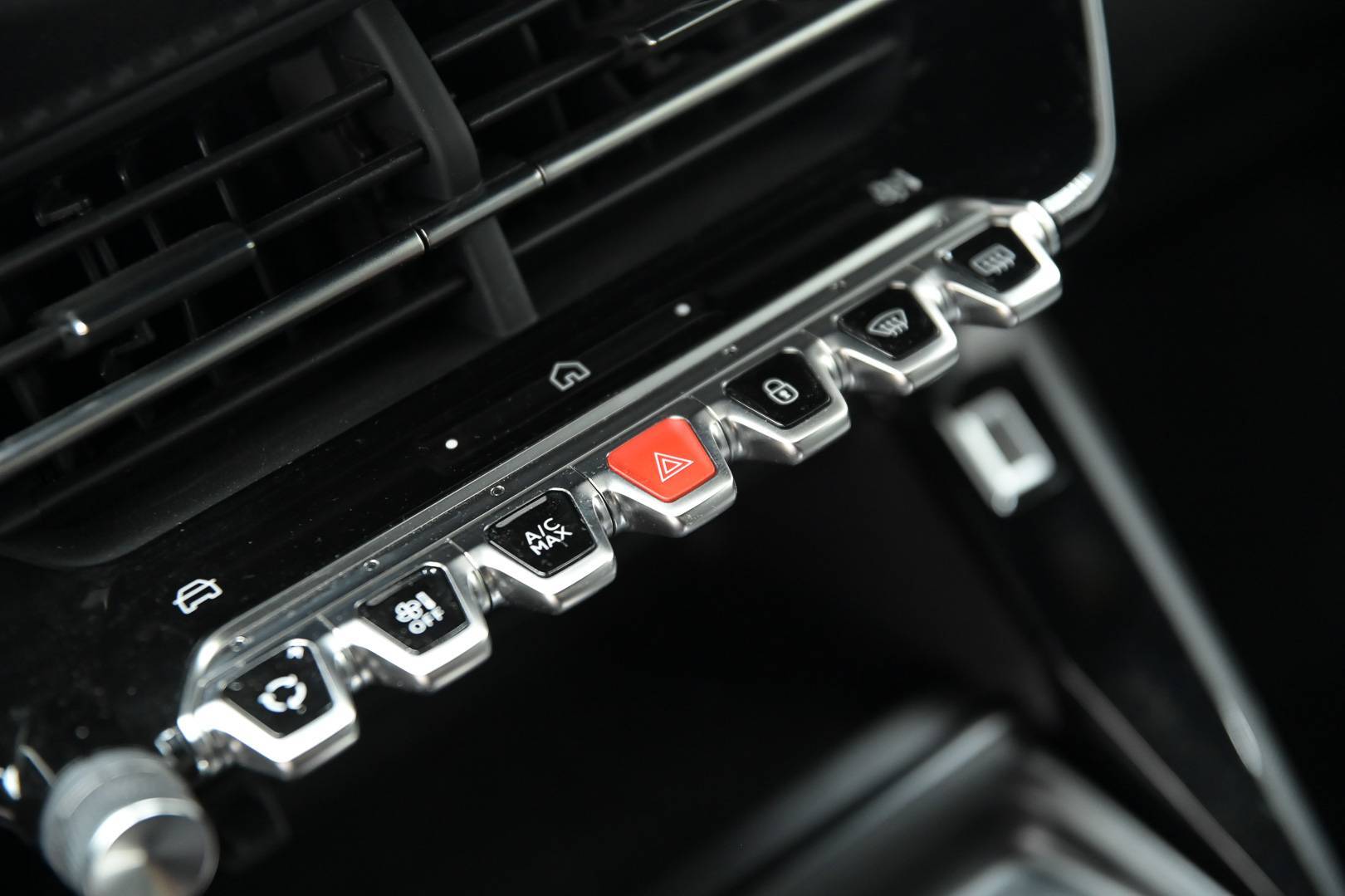 PEUGEOT 2008 - Foto 23