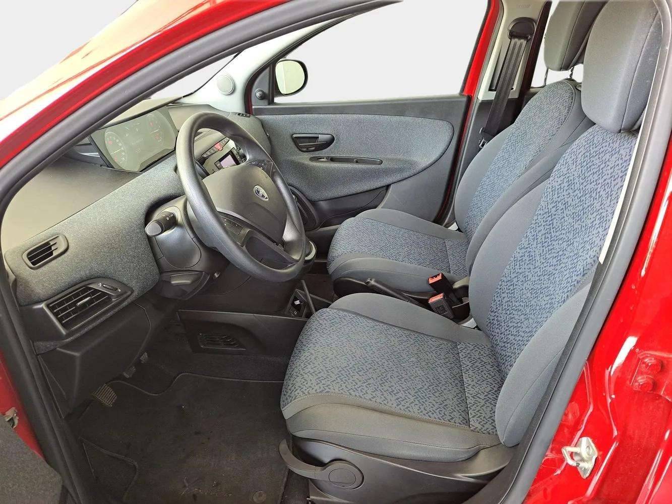 LANCIA Ypsilon - Foto 14