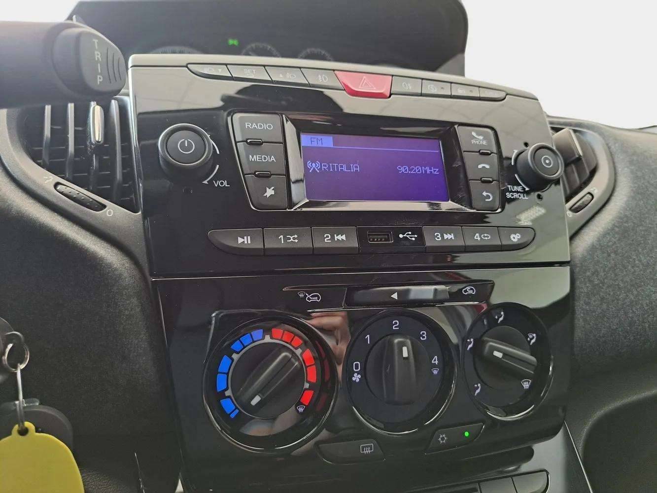 LANCIA Ypsilon - Foto 21