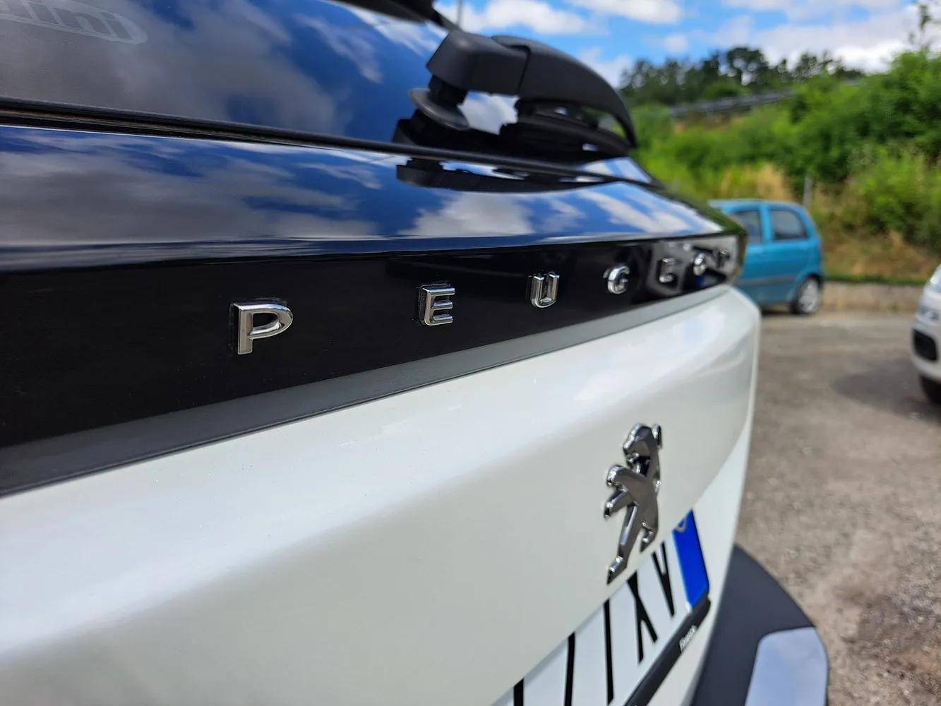 PEUGEOT 2008 - Foto 15