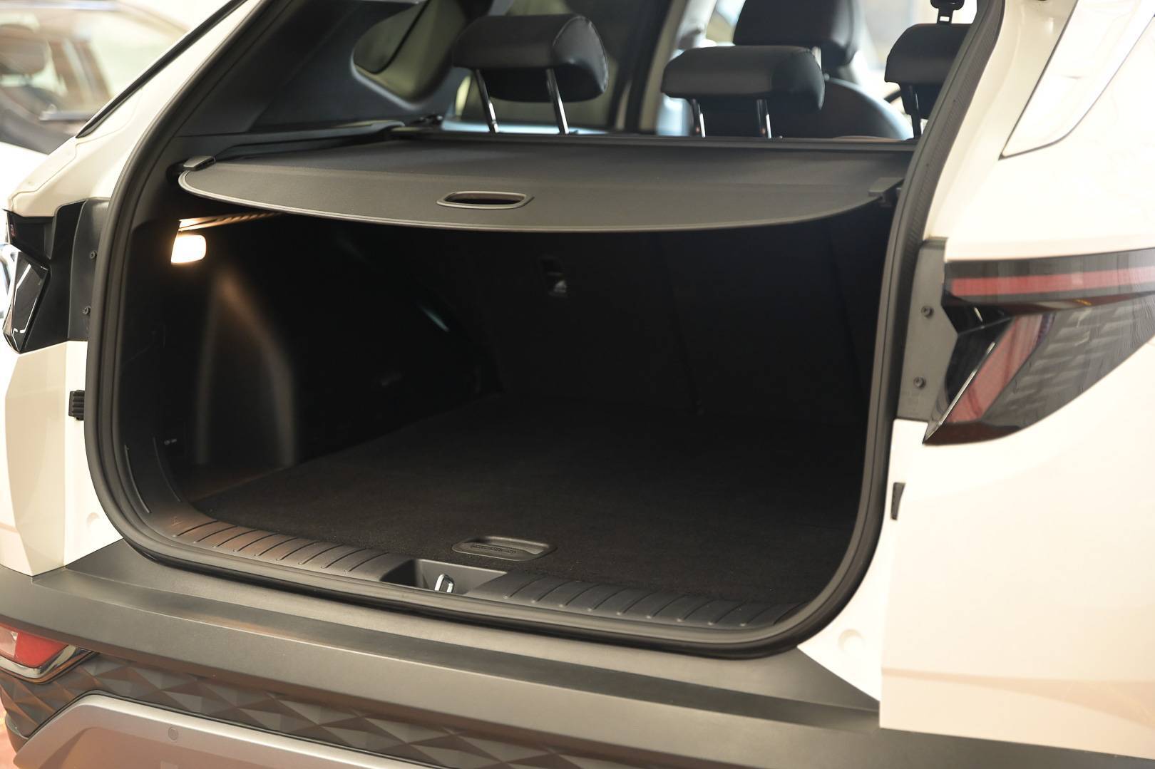 HYUNDAI Tucson - Foto 5
