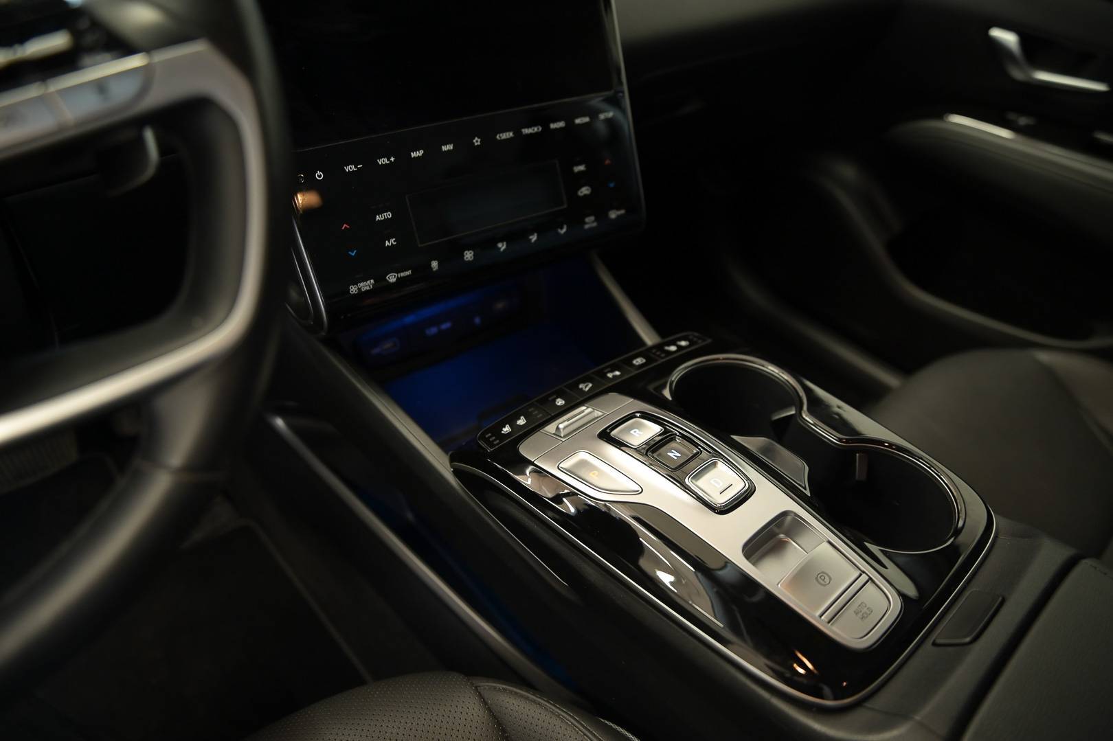 HYUNDAI Tucson - Foto 13