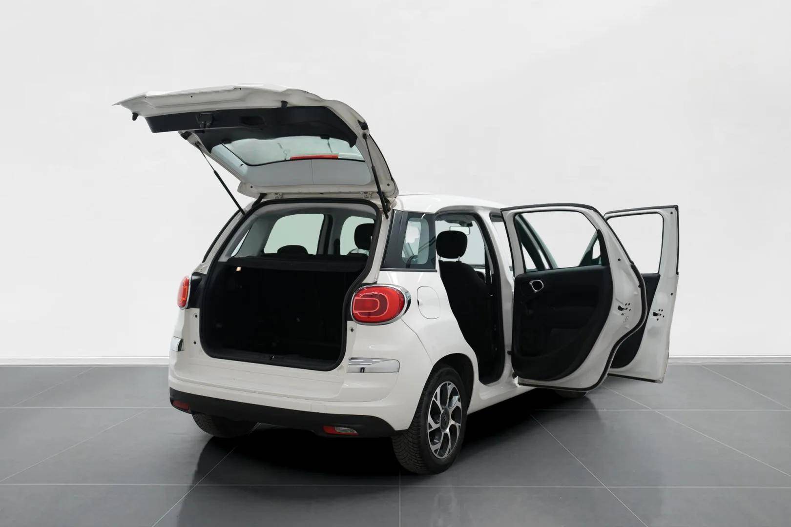 FIAT 500L - Foto 9