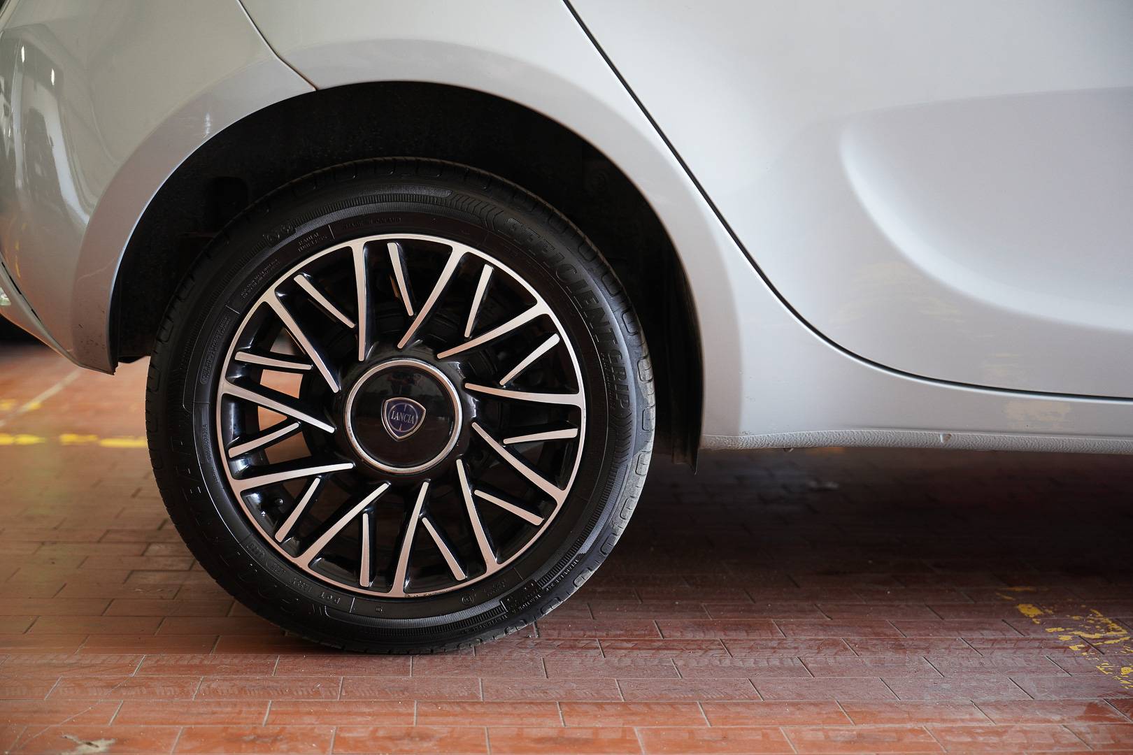 LANCIA Ypsilon - Foto 6