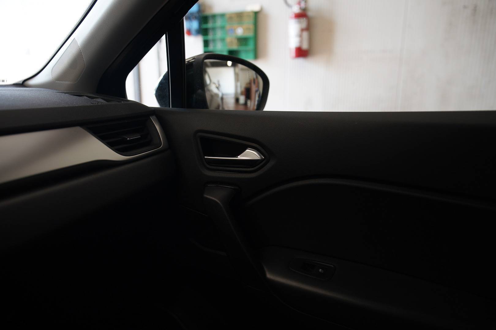 RENAULT Captur - Foto 21