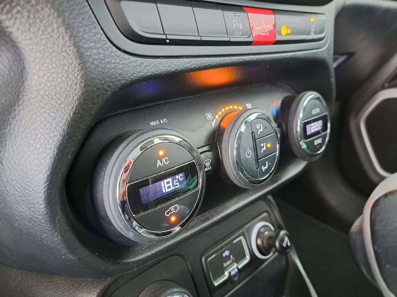 JEEP Renegade - Foto 16