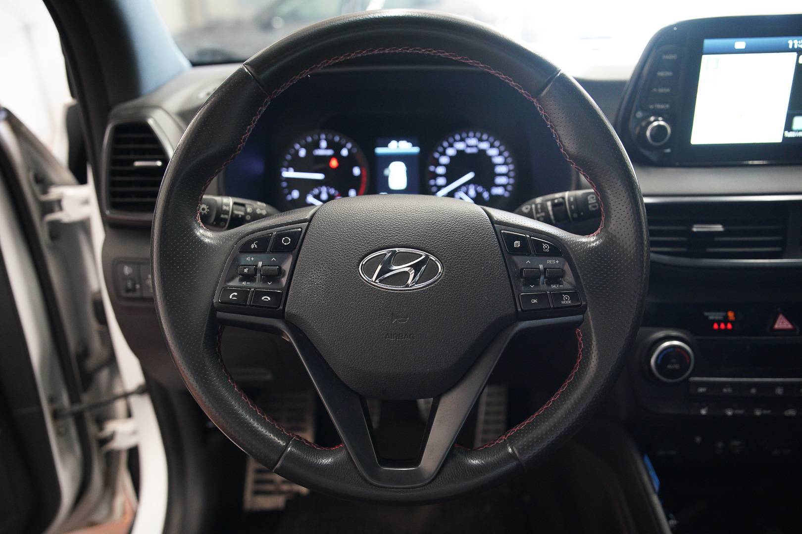 HYUNDAI Tucson - Foto 10