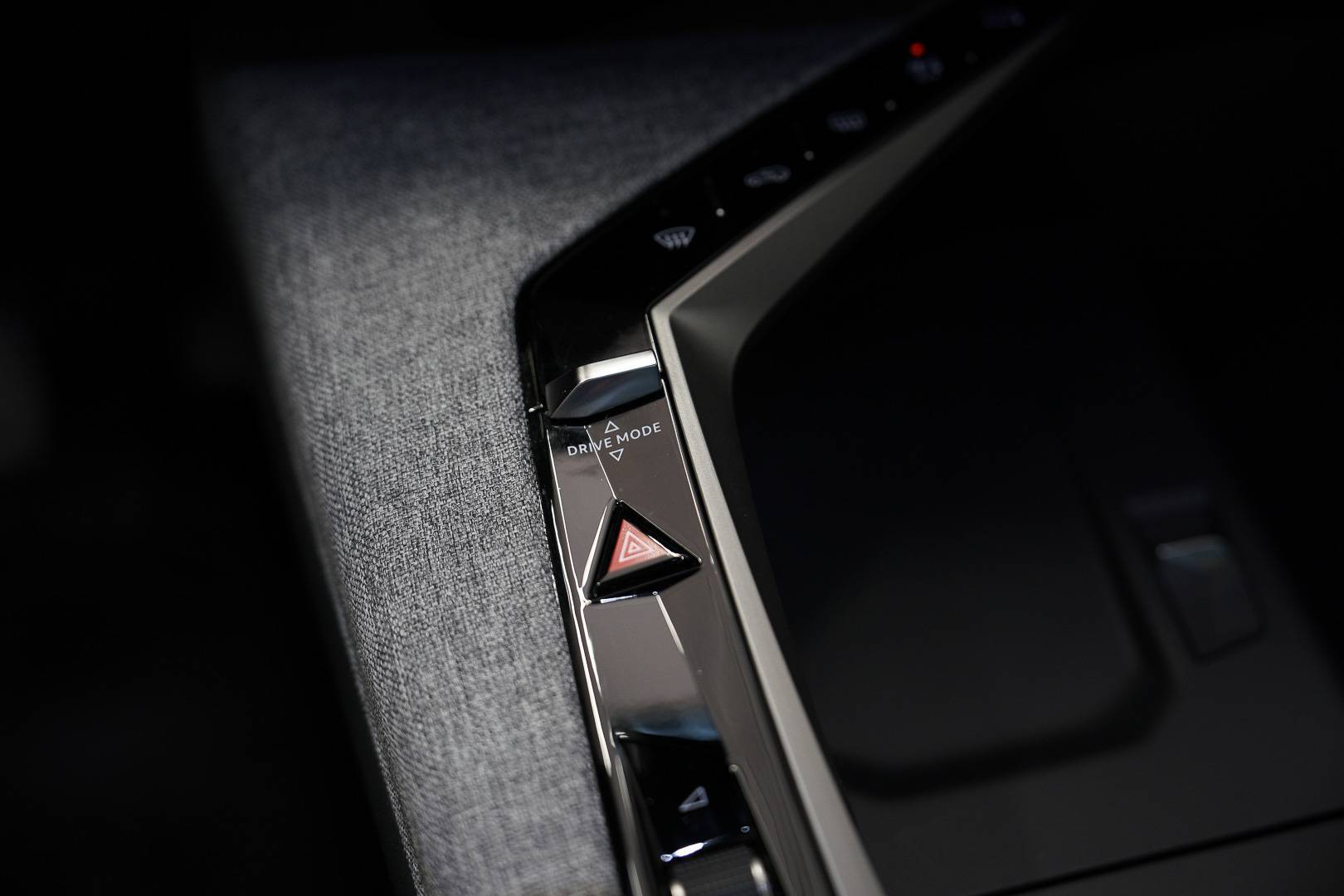 PEUGEOT 3008 - Foto 18