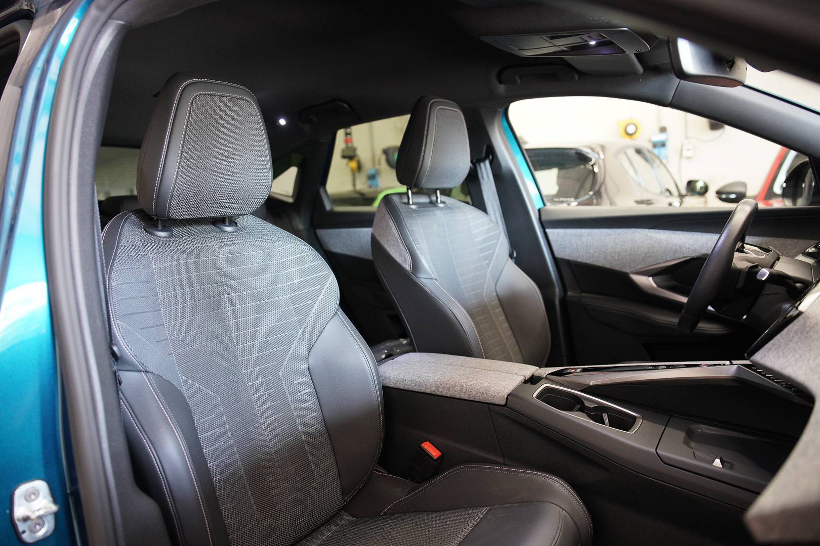PEUGEOT 3008 - Foto 20