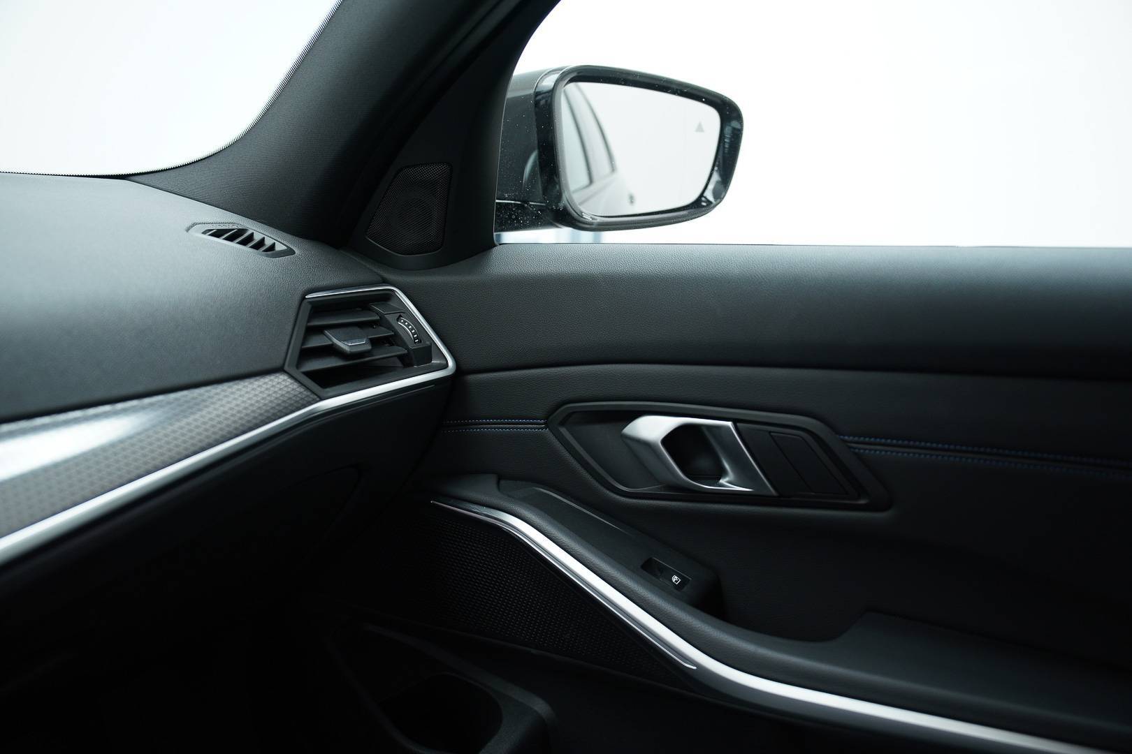 BMW Serie 3 Touring - Foto 21