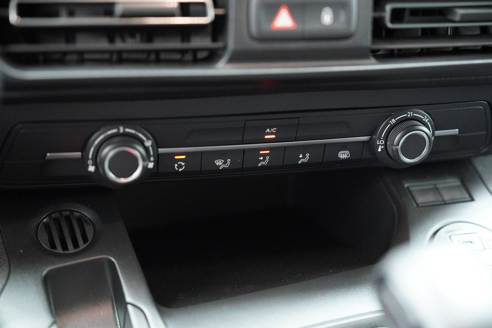 FIAT Doblo Cargo - Foto 17