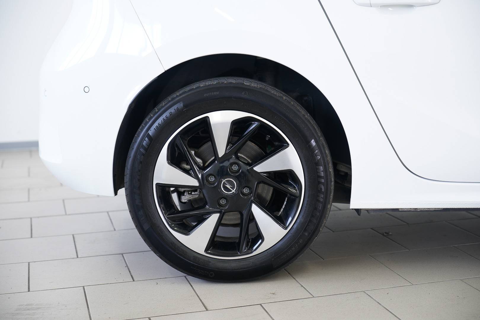 OPEL Corsa - Foto 7