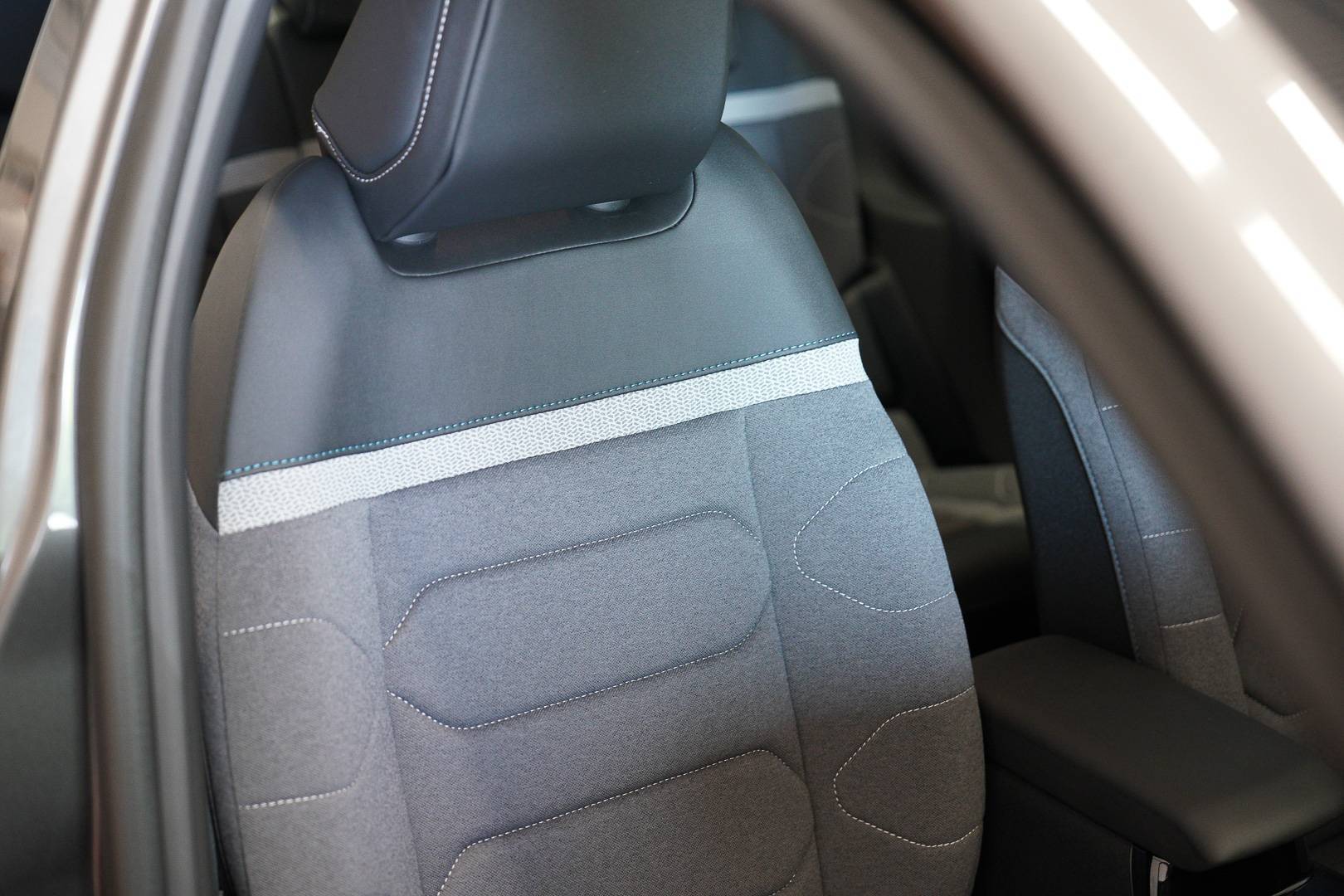 CITROEN C4 X - Foto 22