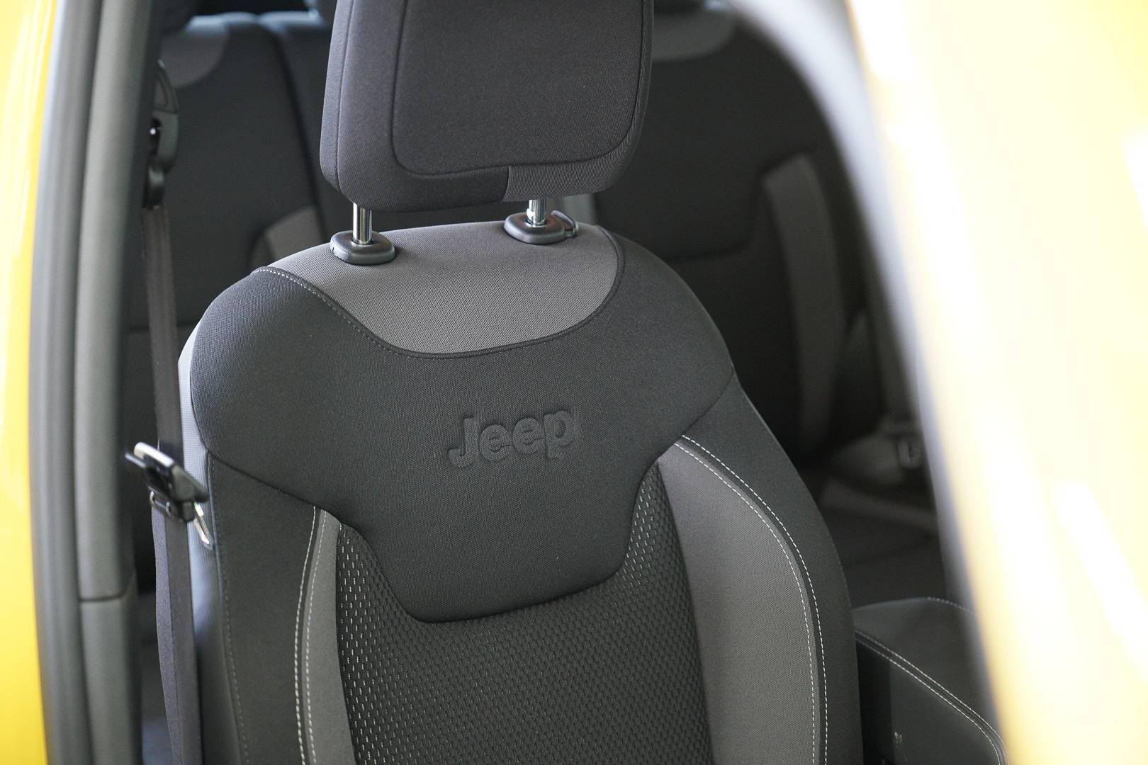 JEEP Renegade - Foto 22