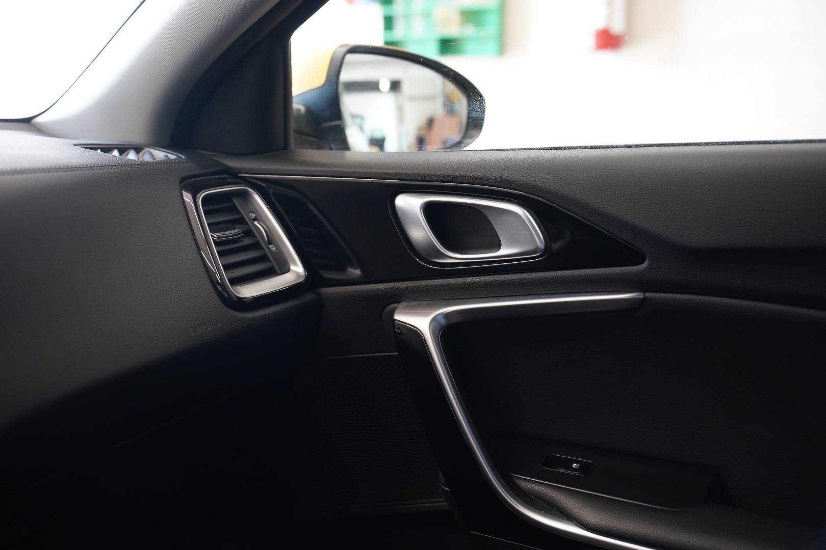 KIA XCeed - Foto 19