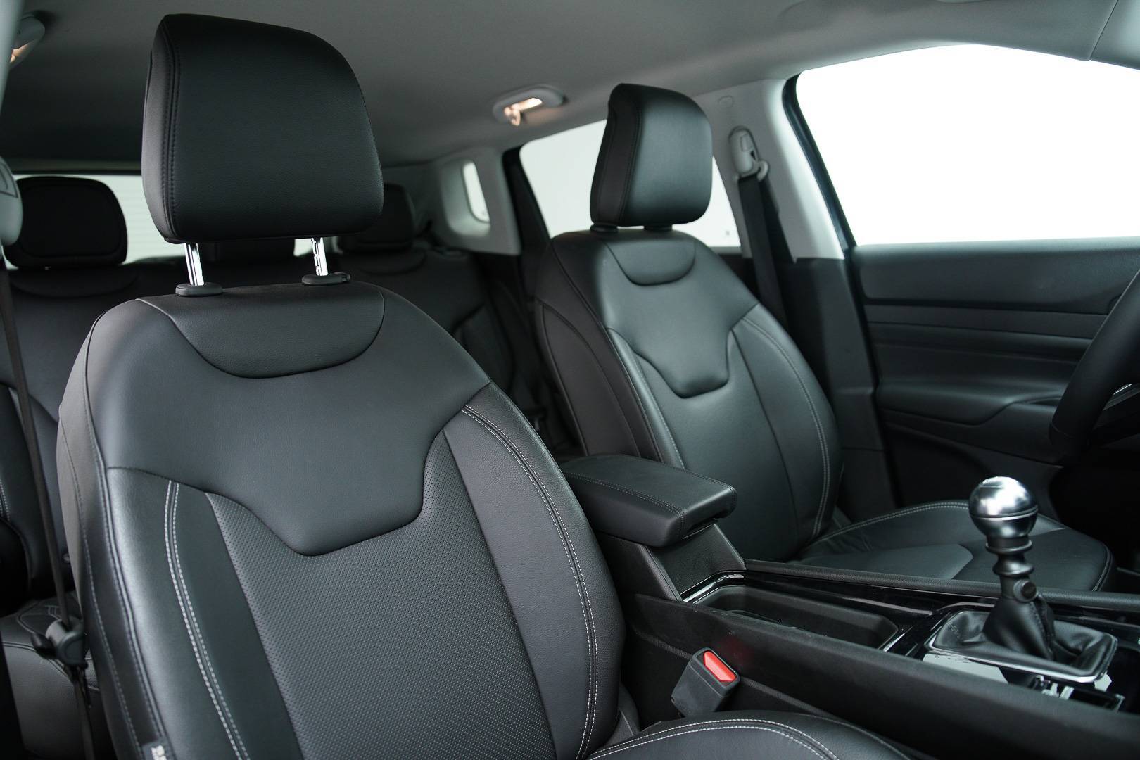 JEEP Compass - Foto 21