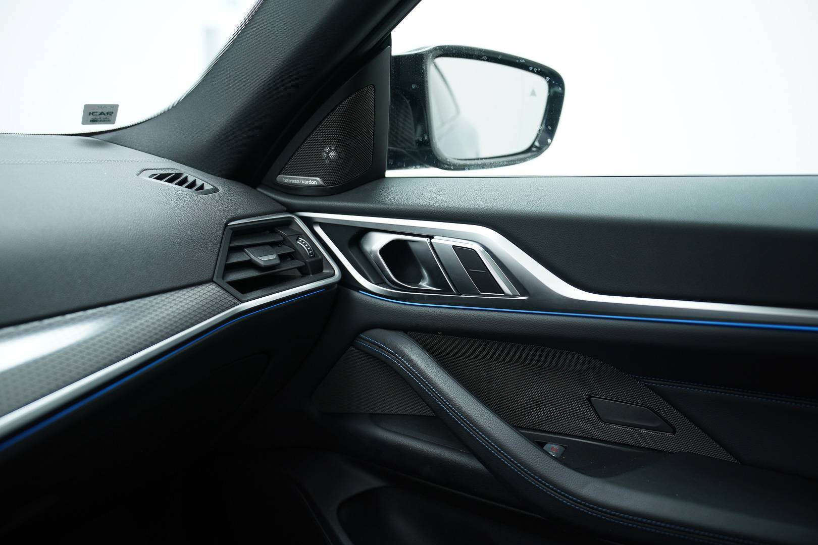 BMW i4 - Foto 21