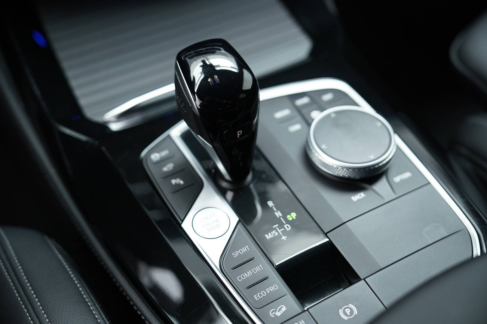 BMW X4 - Foto 18