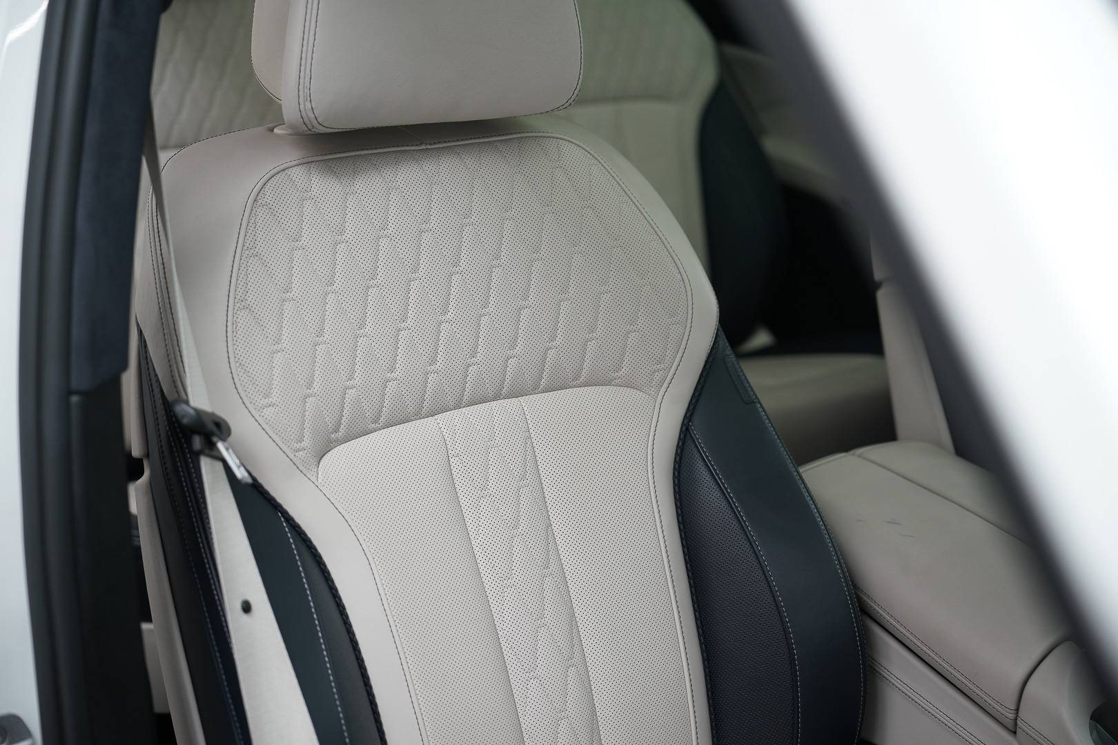 BMW X7 - Foto 24