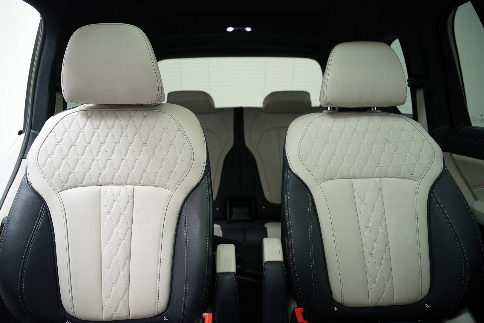 BMW X7 - Foto 25
