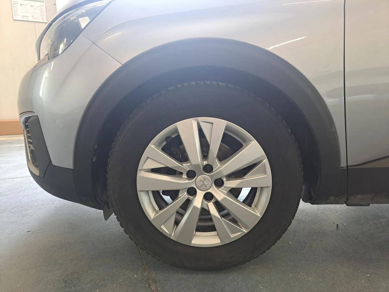 PEUGEOT 5008 - Foto 9