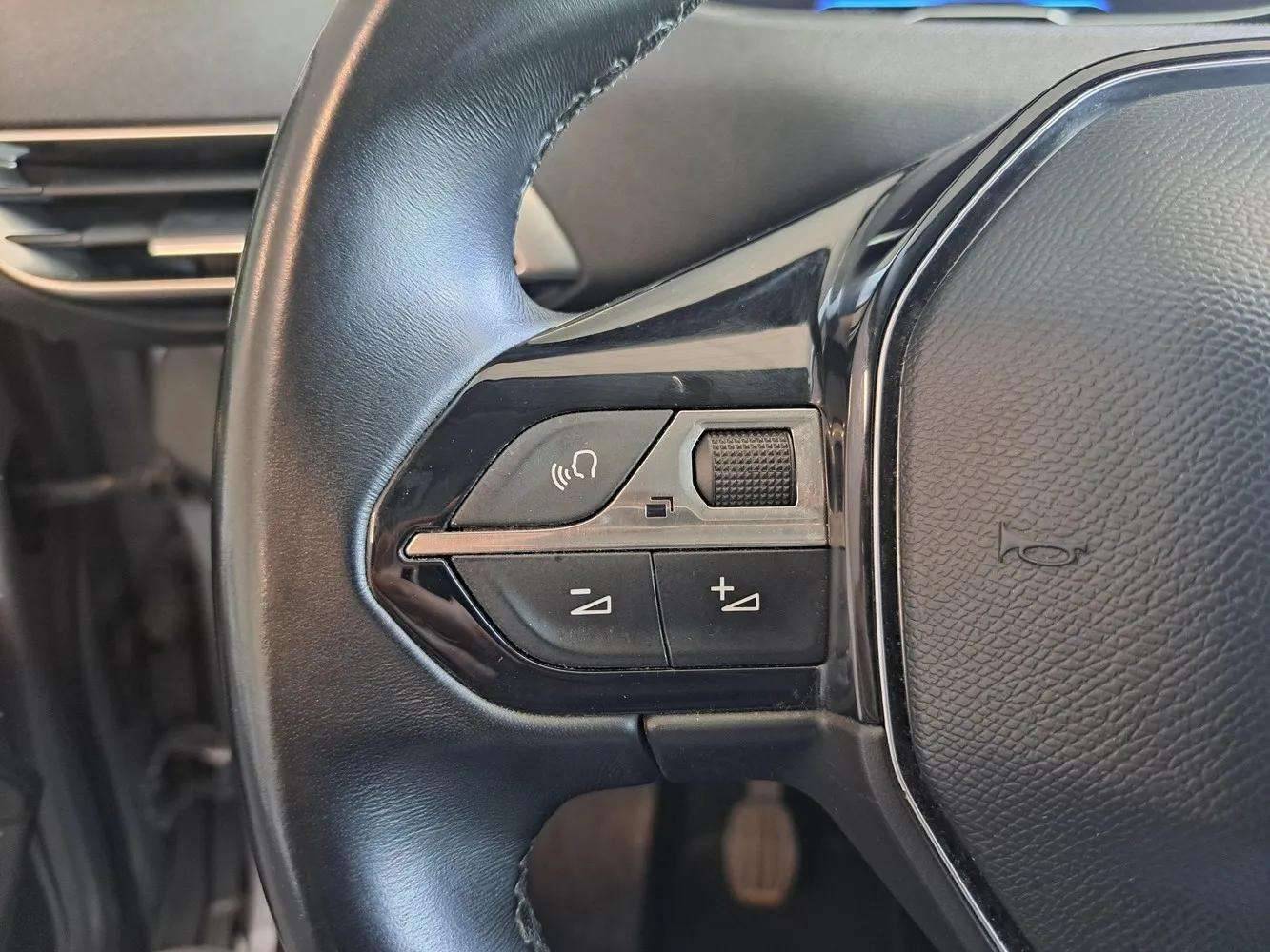 PEUGEOT 5008 - Foto 15