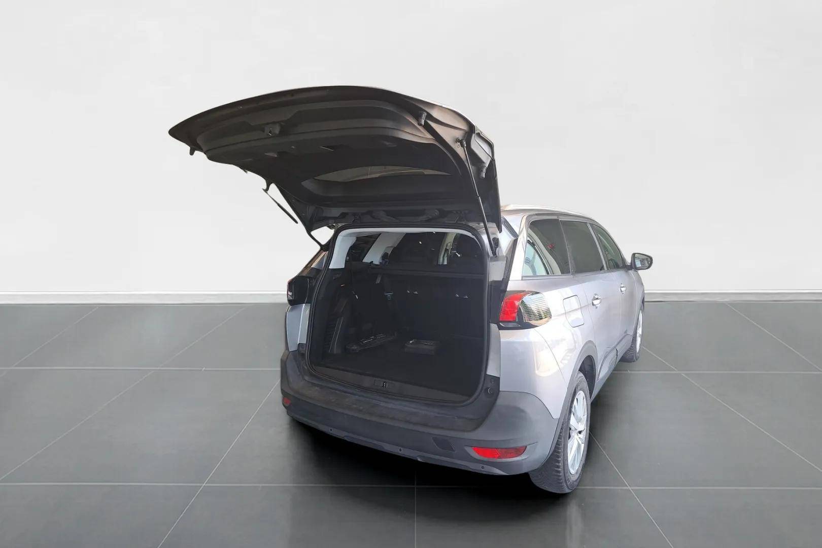 PEUGEOT 5008 - Foto 21