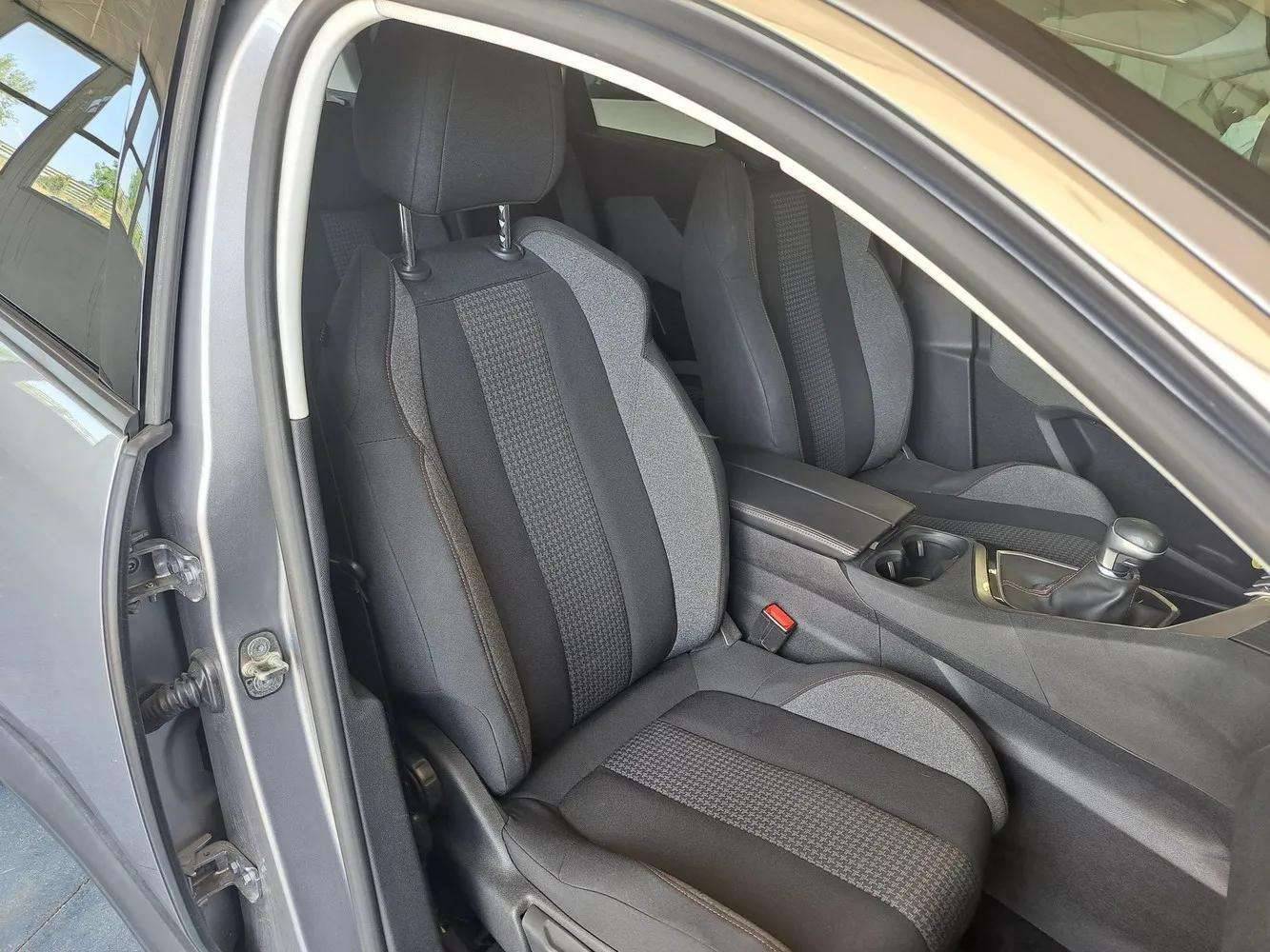 PEUGEOT 5008 - Foto 22