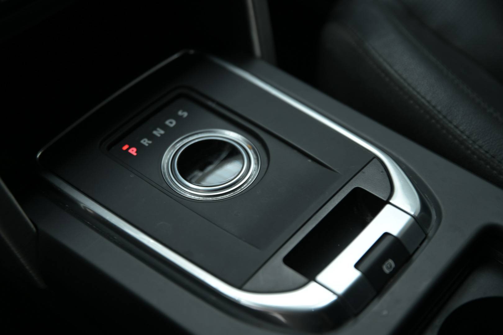 LAND ROVER Discovery Sport - Foto 24