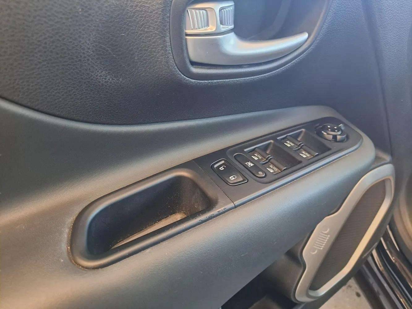 JEEP Renegade - Foto 16