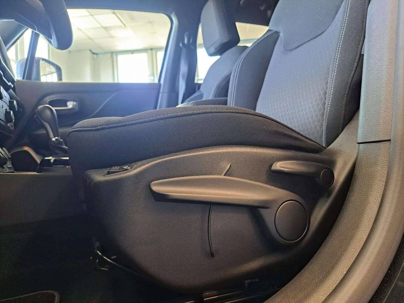 JEEP Renegade - Foto 17