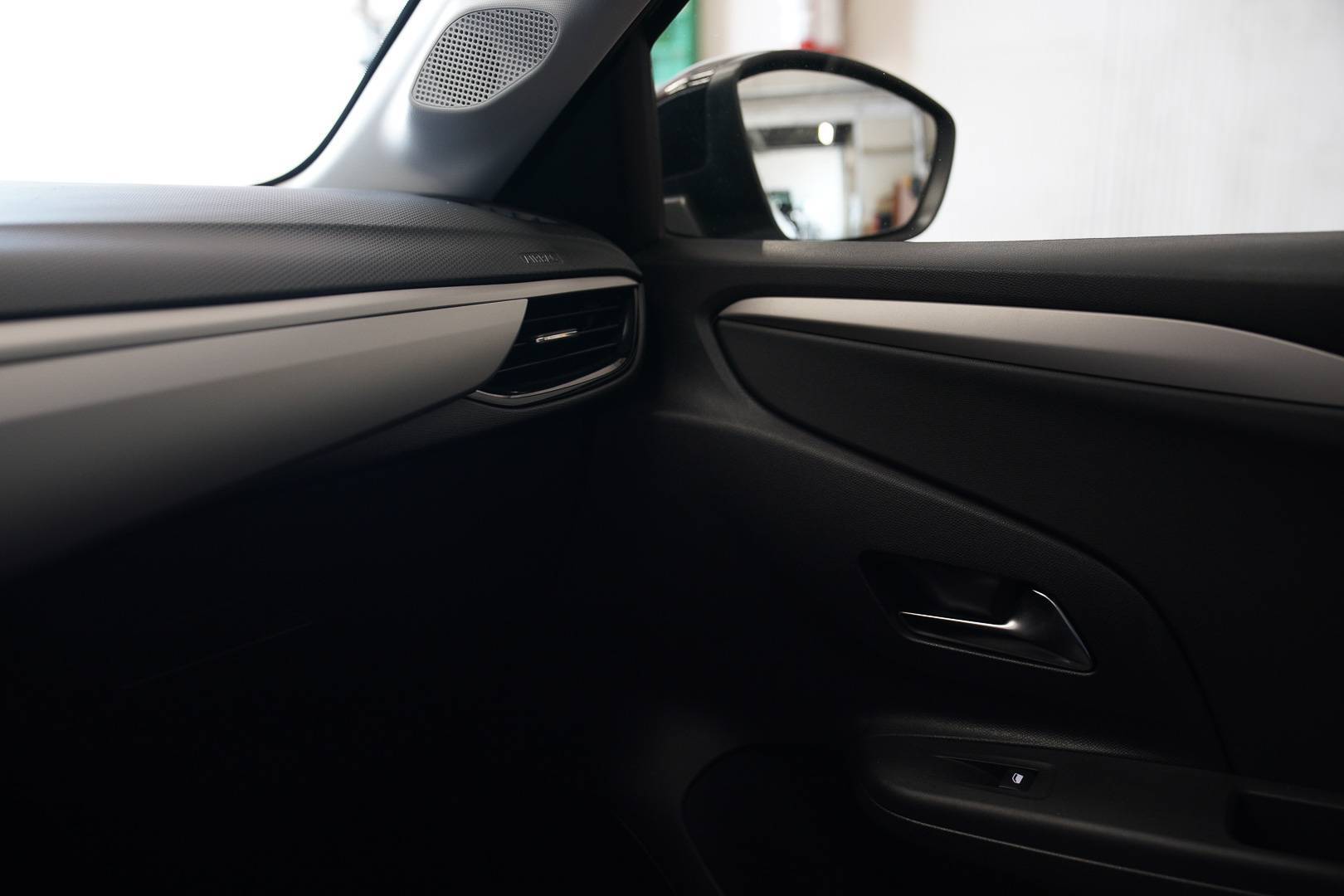 OPEL Corsa - Foto 20