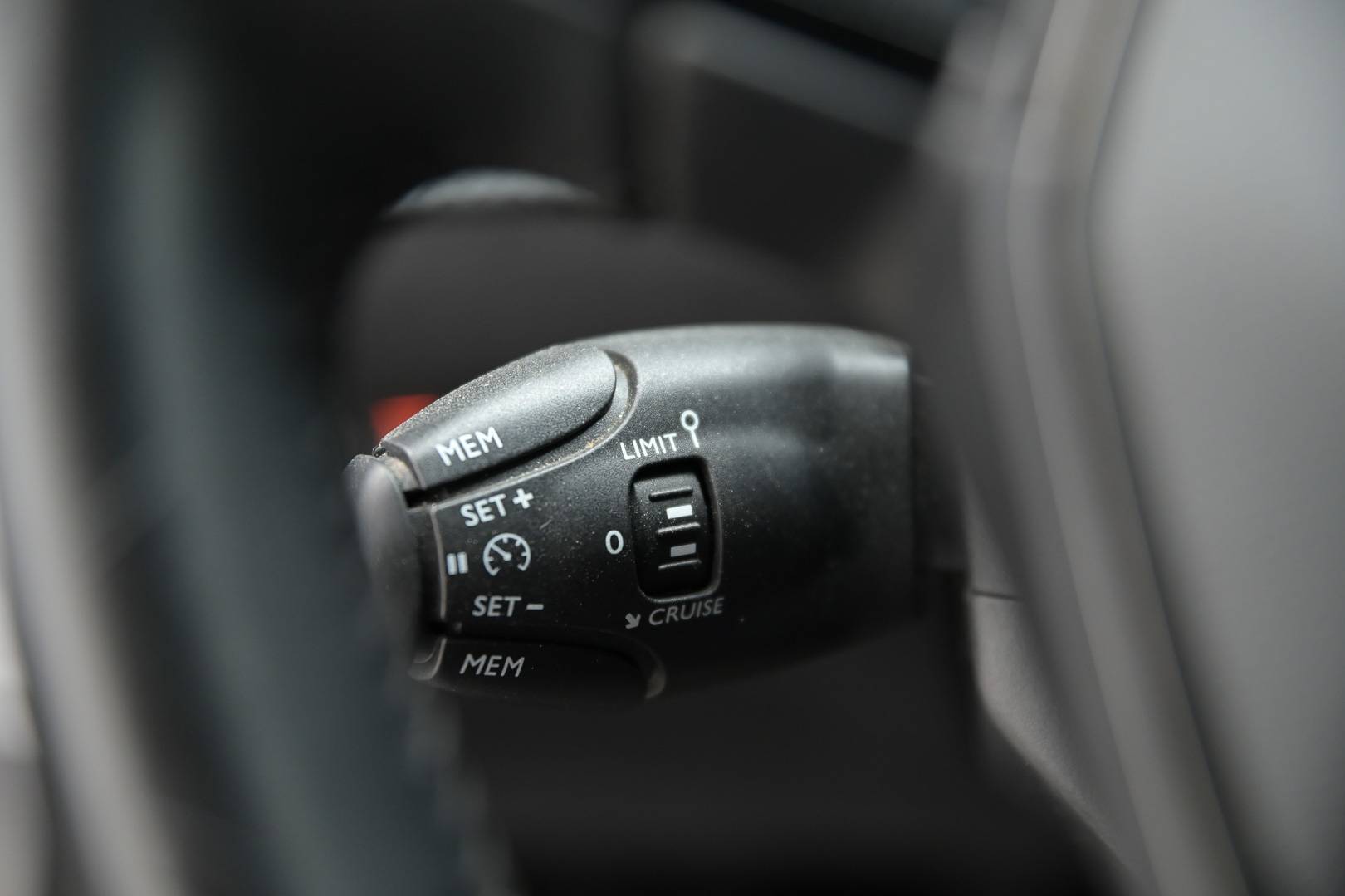 PEUGEOT 2008 - Foto 20
