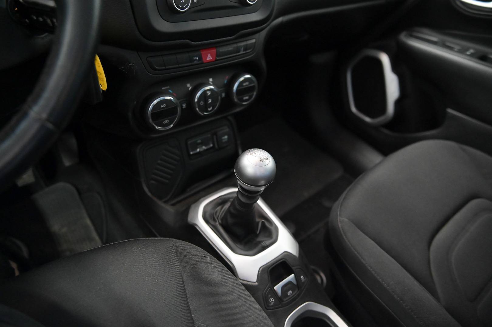JEEP Renegade - Foto 15