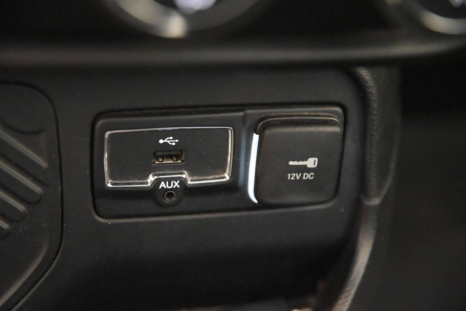 JEEP Renegade - Foto 22