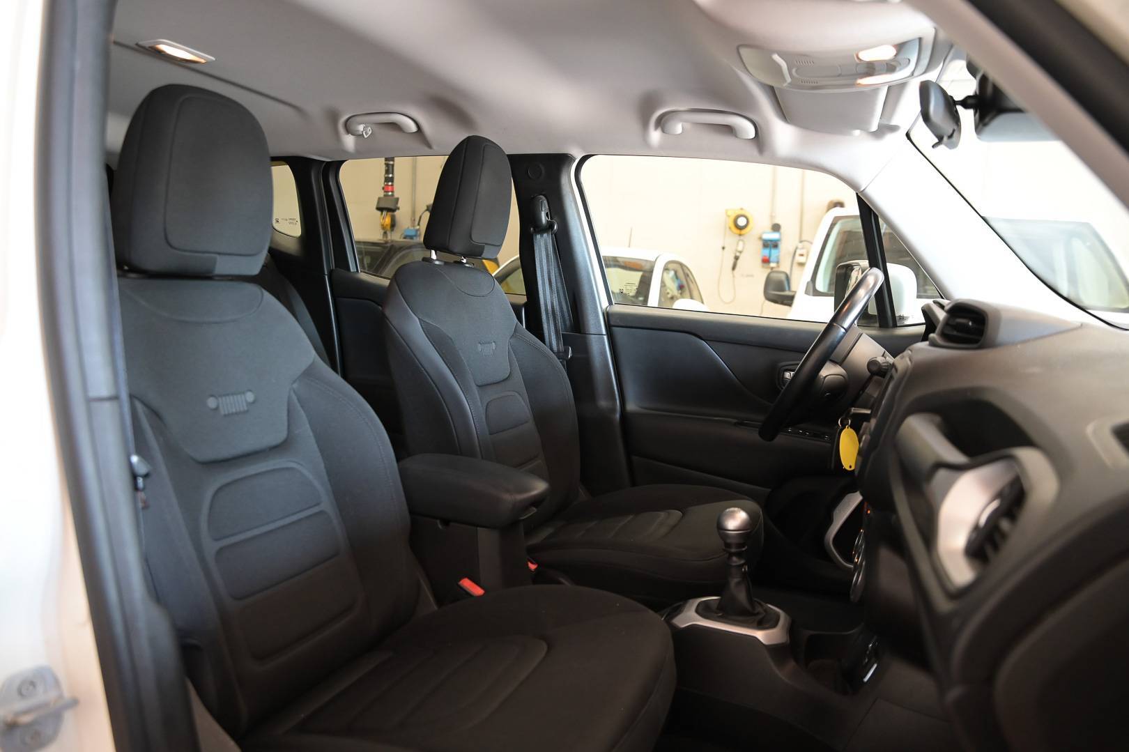 JEEP Renegade - Foto 27