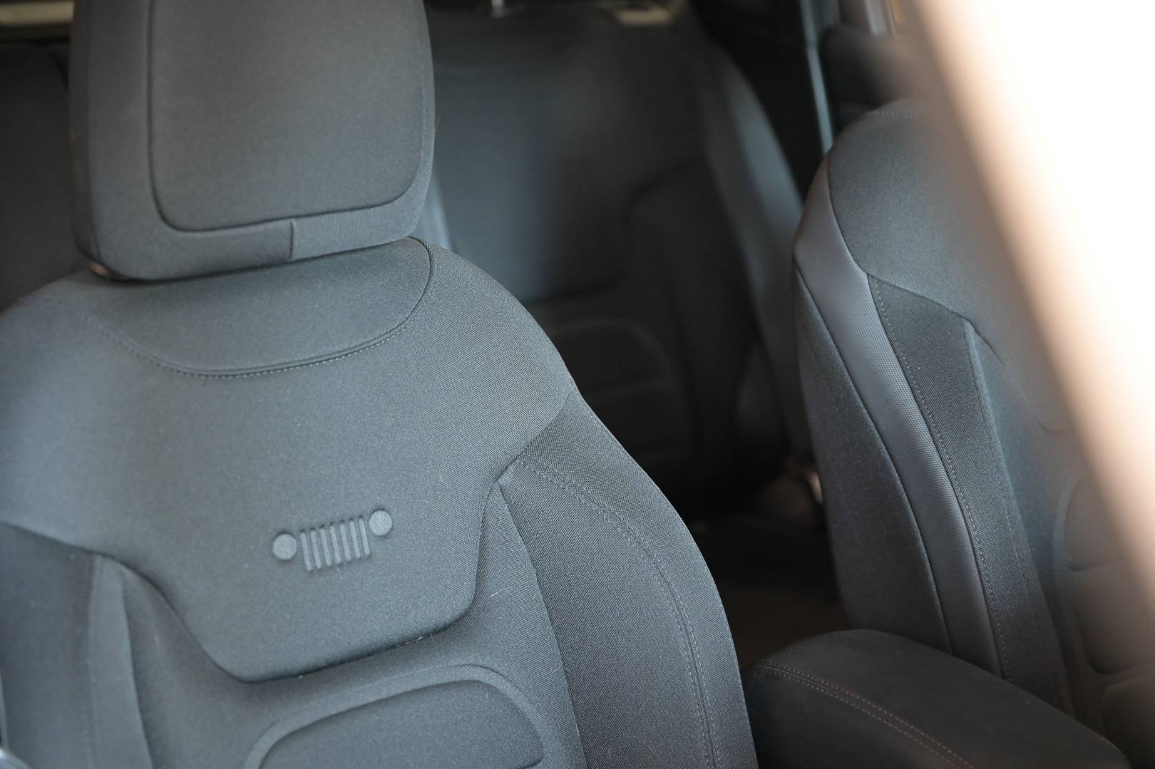 JEEP Renegade - Foto 28
