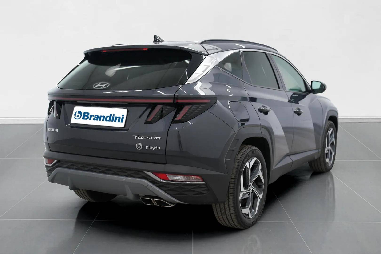 HYUNDAI Tucson - Foto 8
