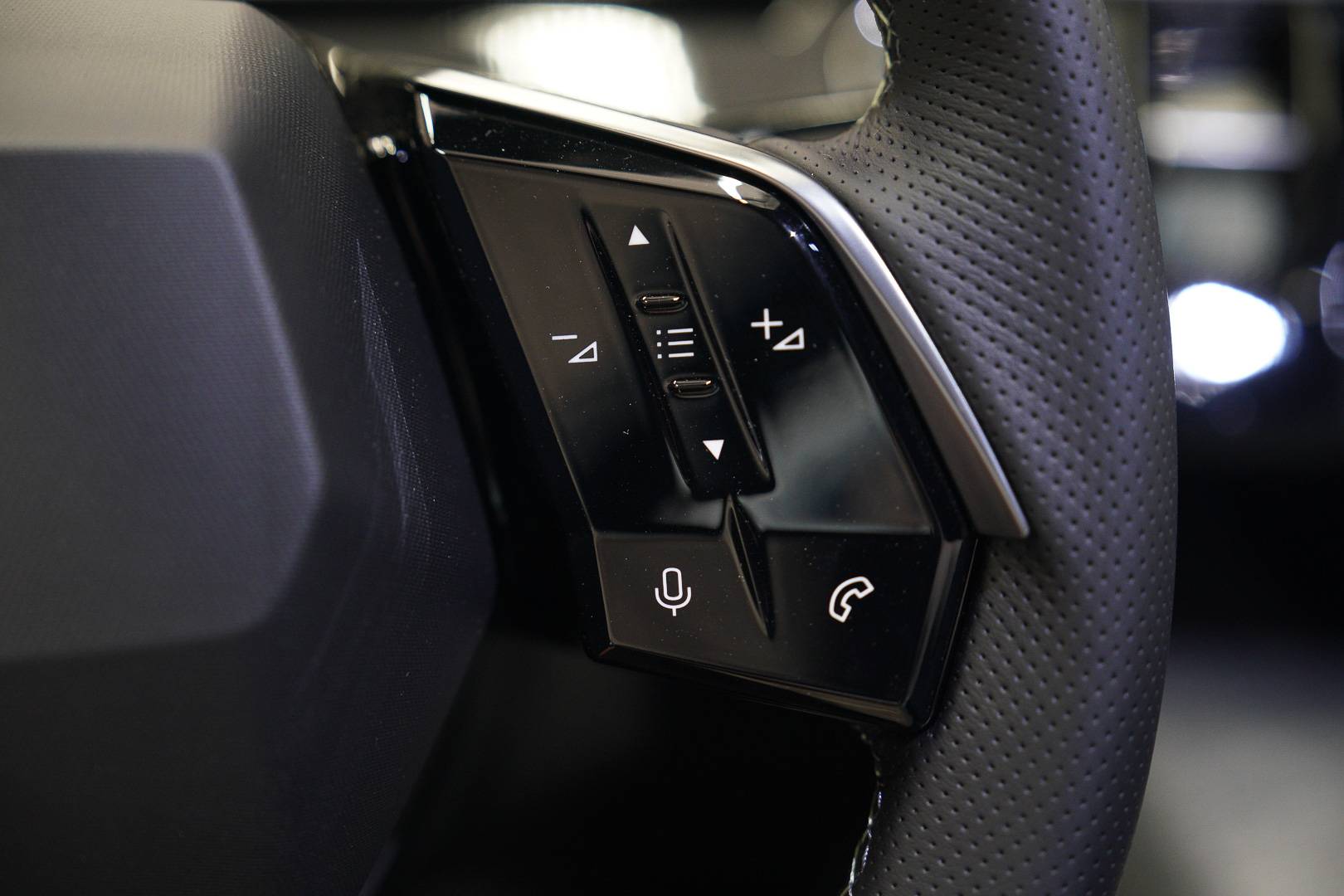 PEUGEOT 5008 - Foto 12