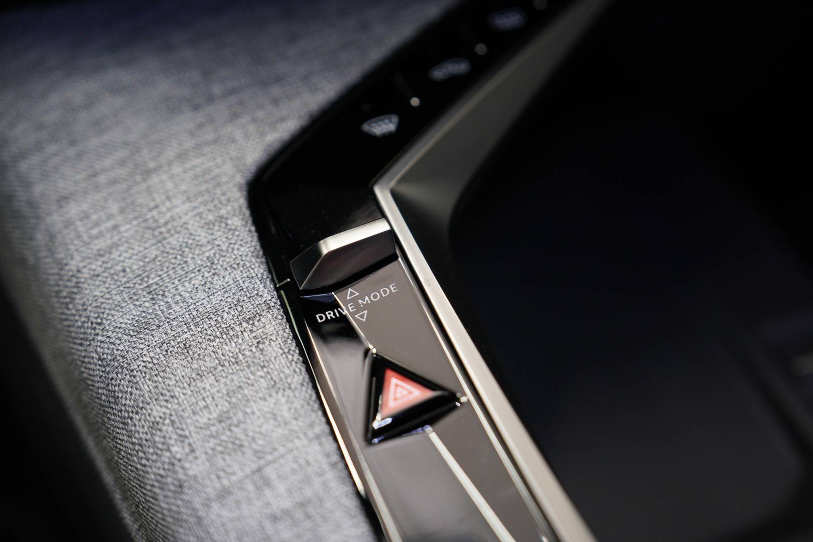 PEUGEOT 5008 - Foto 18