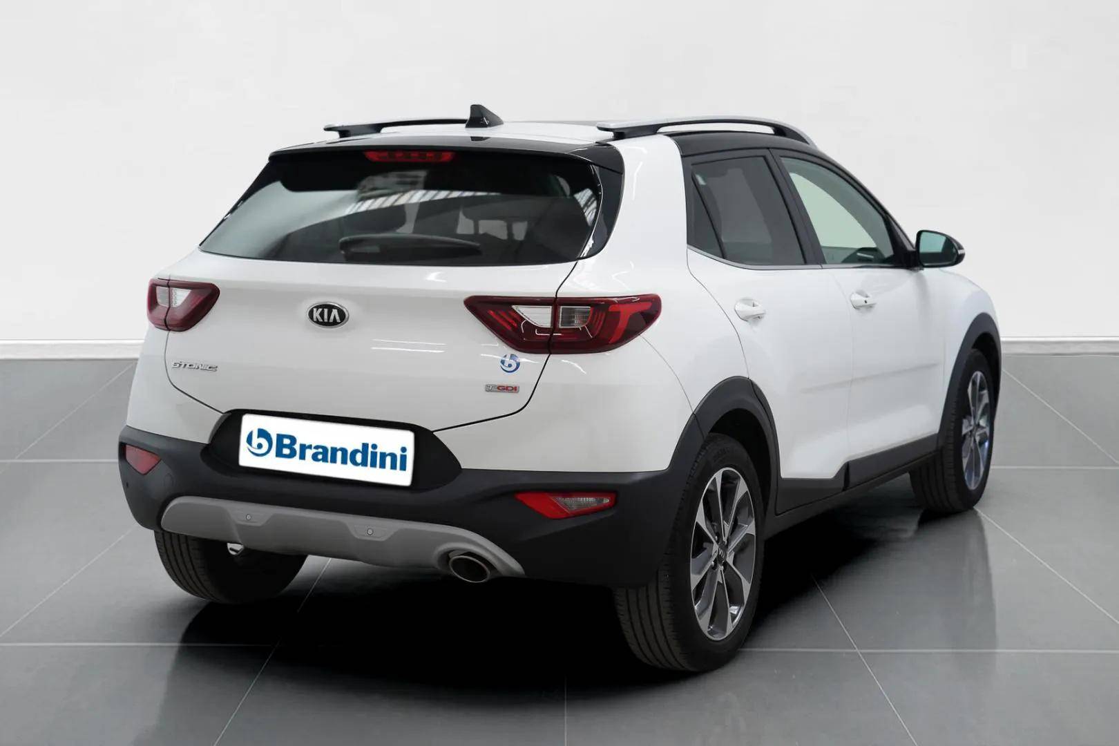 KIA Stonic - Foto 8
