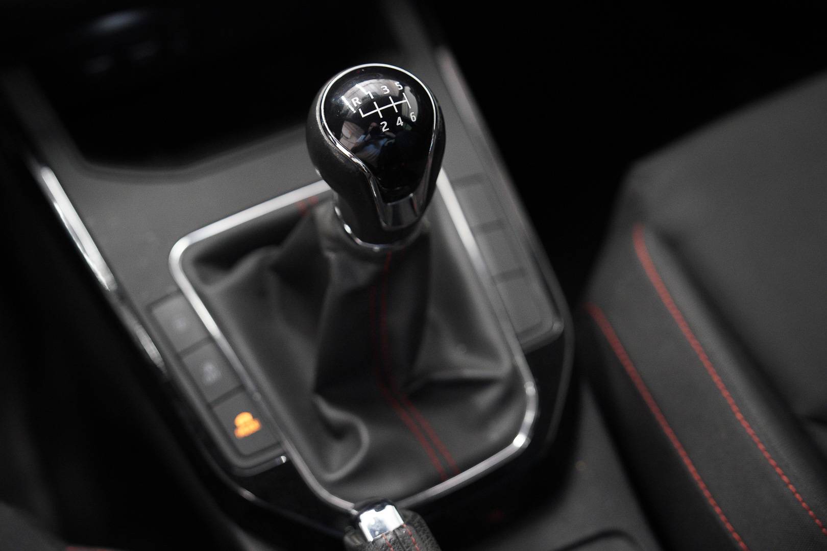 SEAT Arona - Foto 18