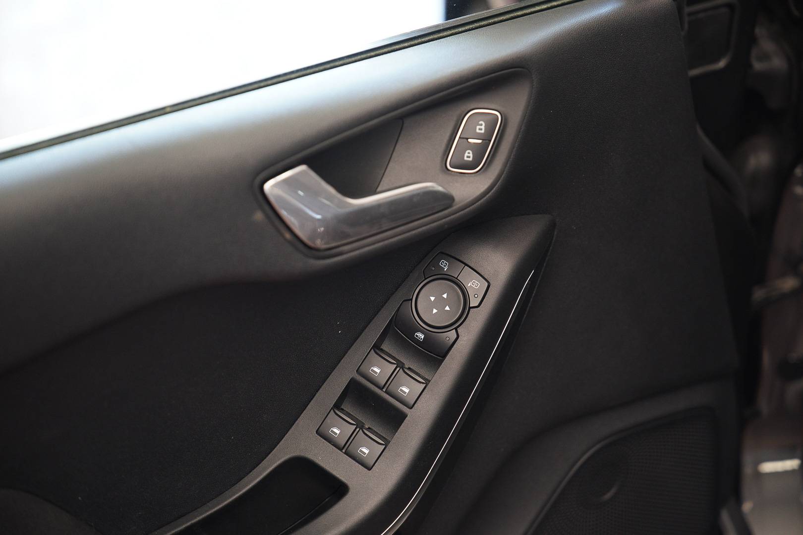 FORD Fiesta - Foto 9